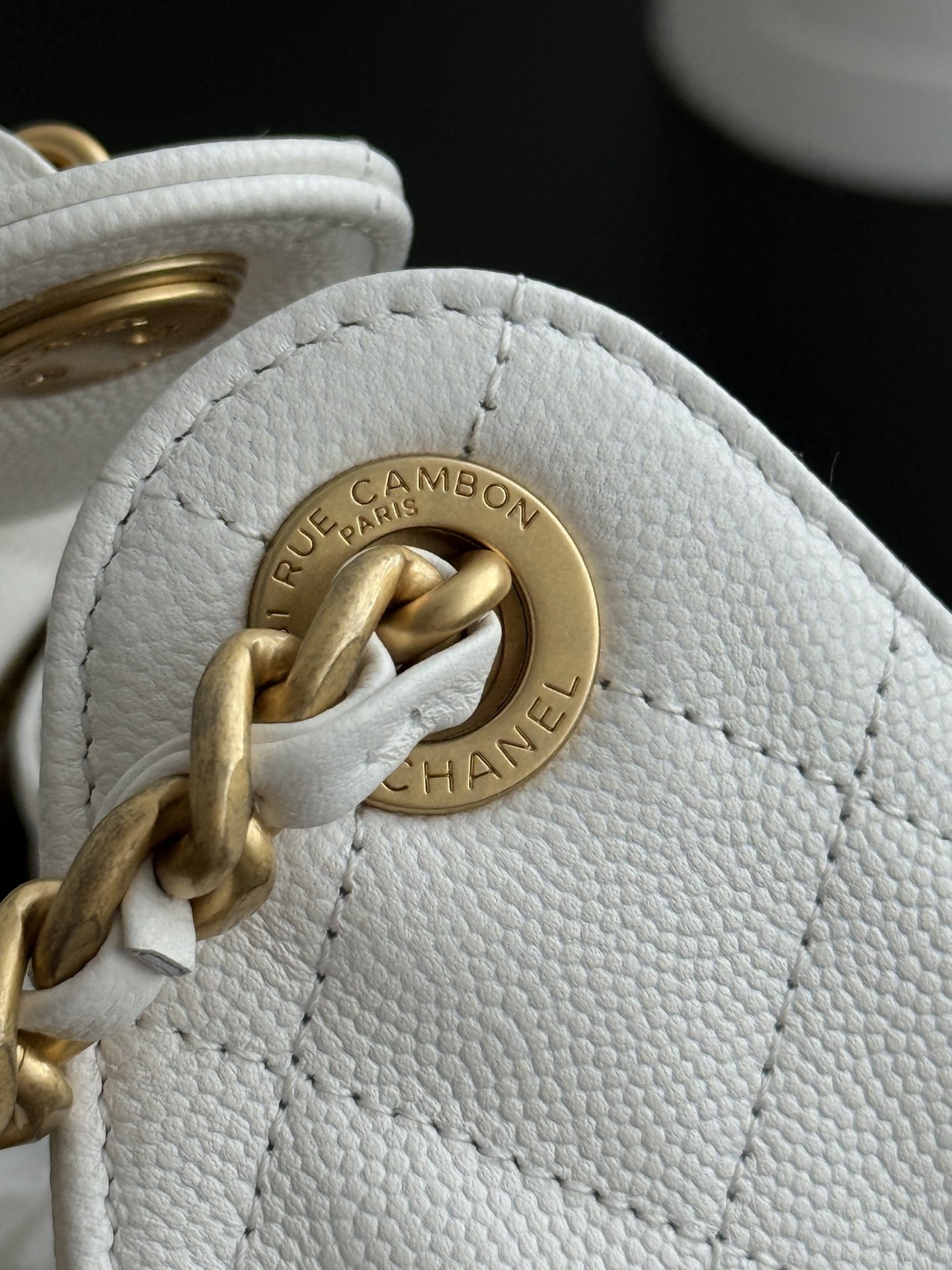 Chanel Spring-Summer 2025 Handbag Grained Calfskin & Gold-Tone Metal White 30Cm/ 11.8In