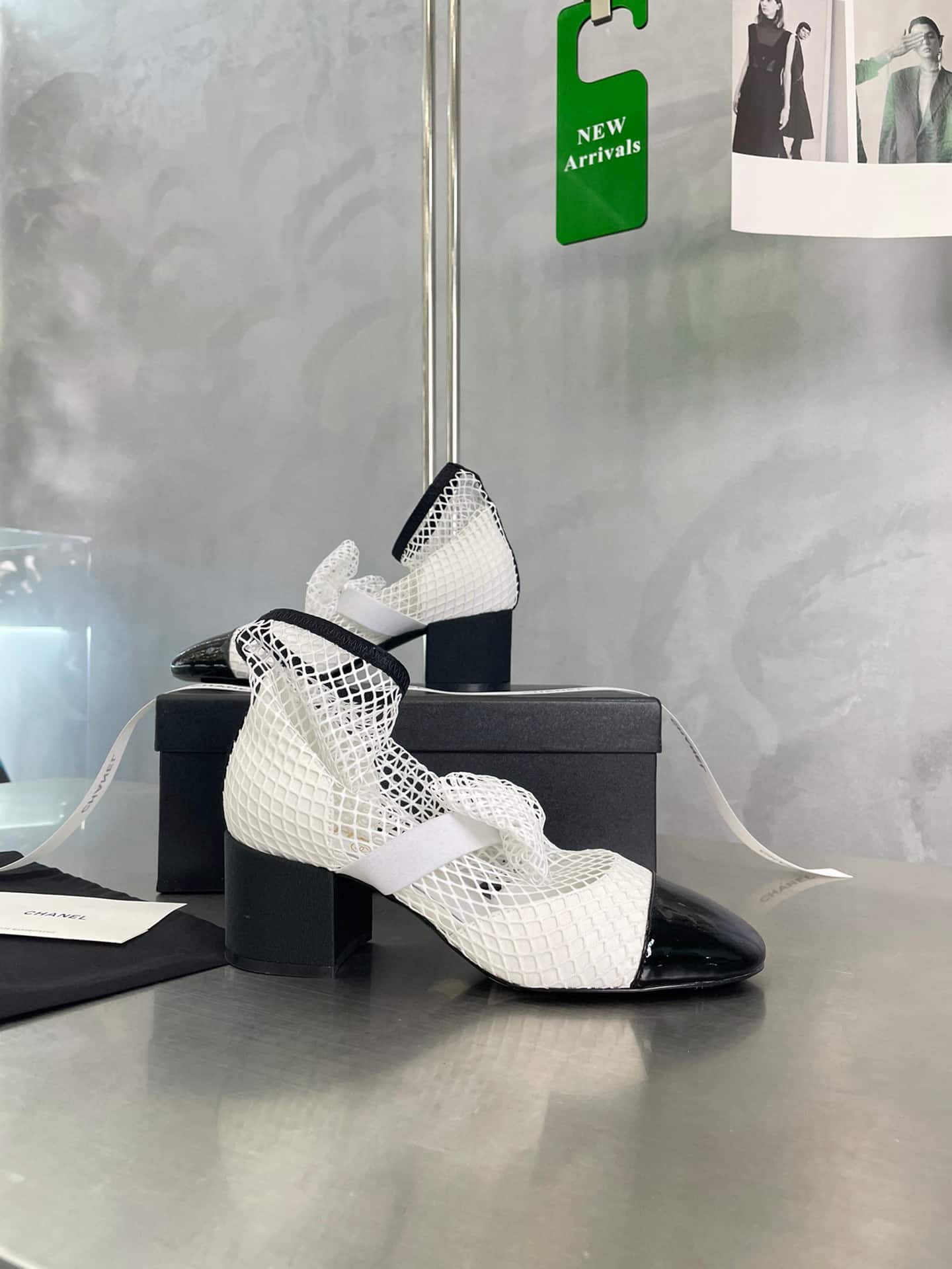 Chanel Mary Janes White And Black G40097 Y56613 K5928