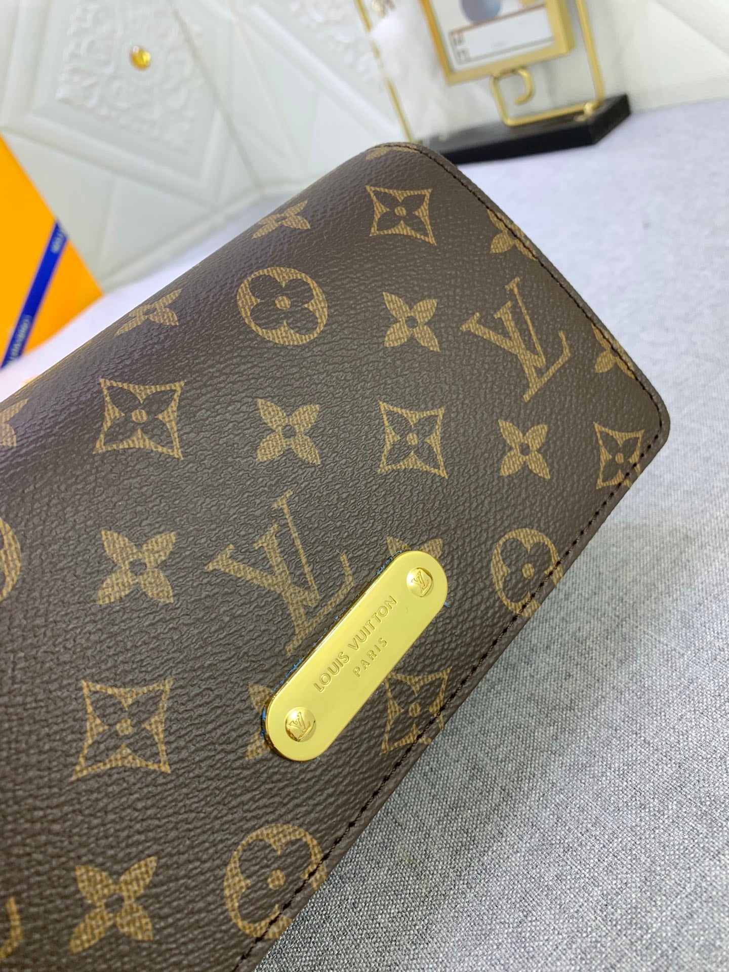 Louis Vuitton Wallet On Chain Lily Monogram 20Cm M82509