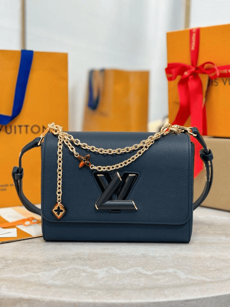 Louis Vuitton Twist MM Slim Medium Navy Taurillon Leather Shoulder Bag 23cm/9.1in M14342