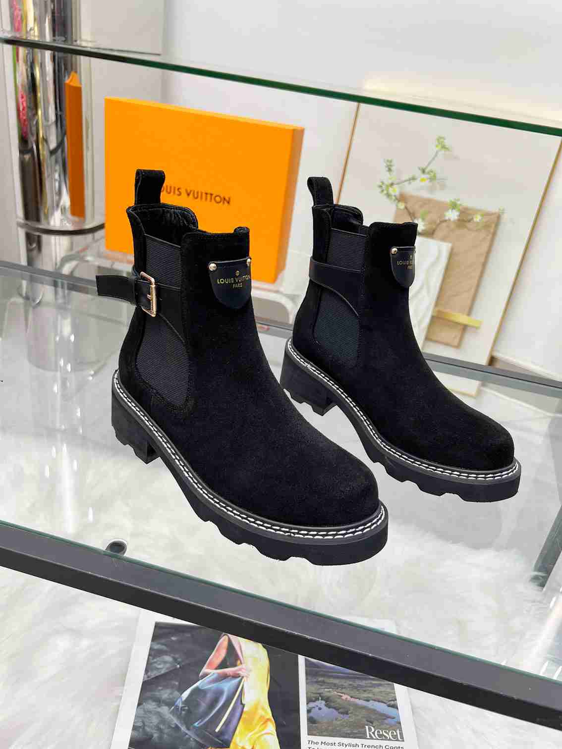 Louis Vuitton Lv Beaubourg Ankle Boot Suede In Black 1Ackcj