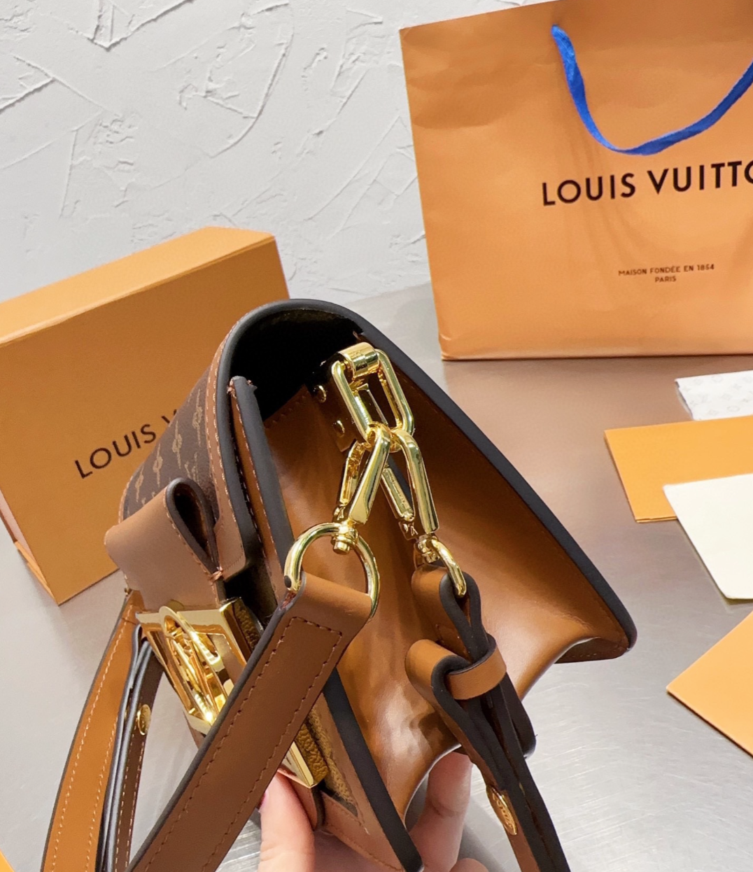 Louis Vuitton Mini Dauphine Lock Xl Brown 20Cm M46537