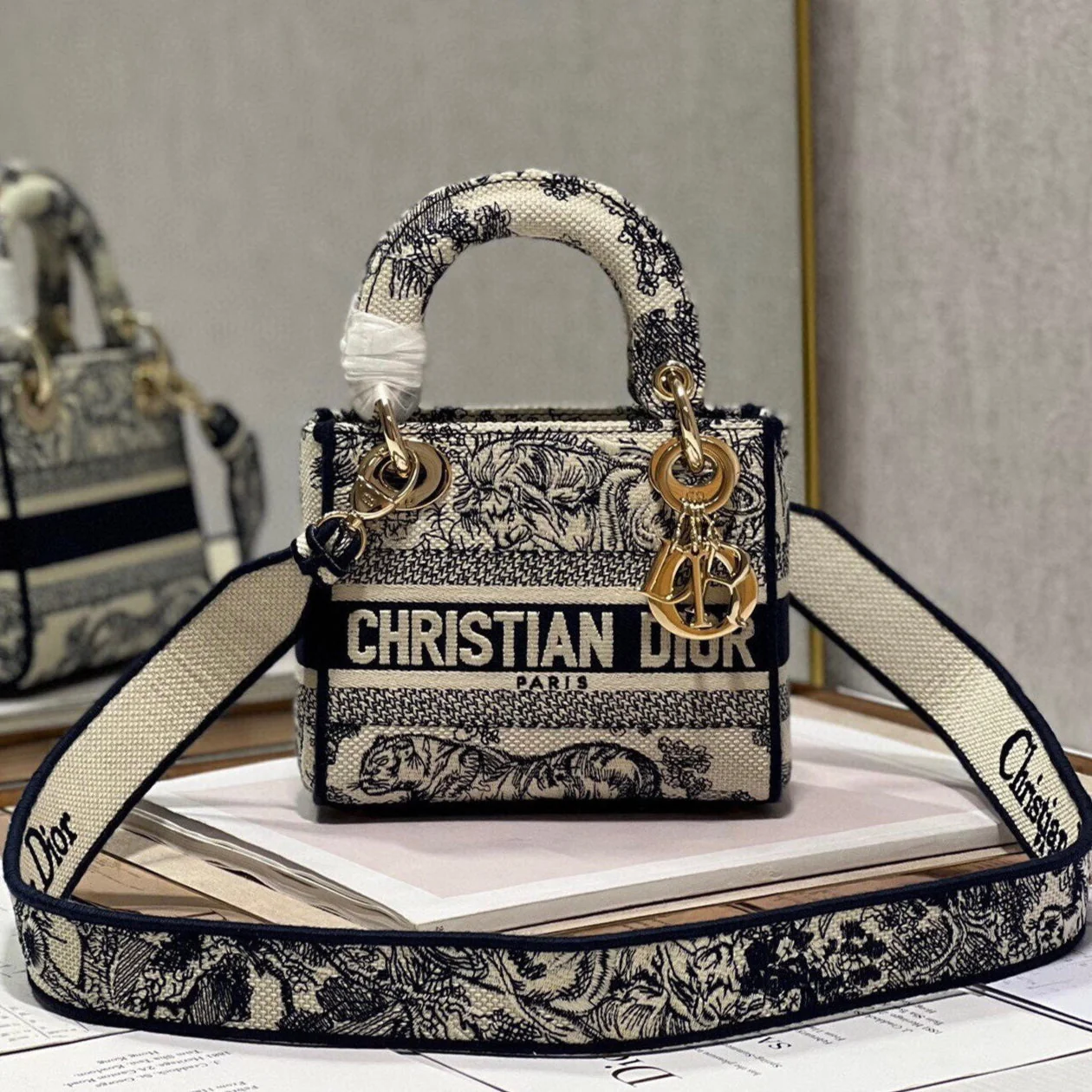 CD Old Blue Tiger 17 Lady Dior Bag Canvas 336742