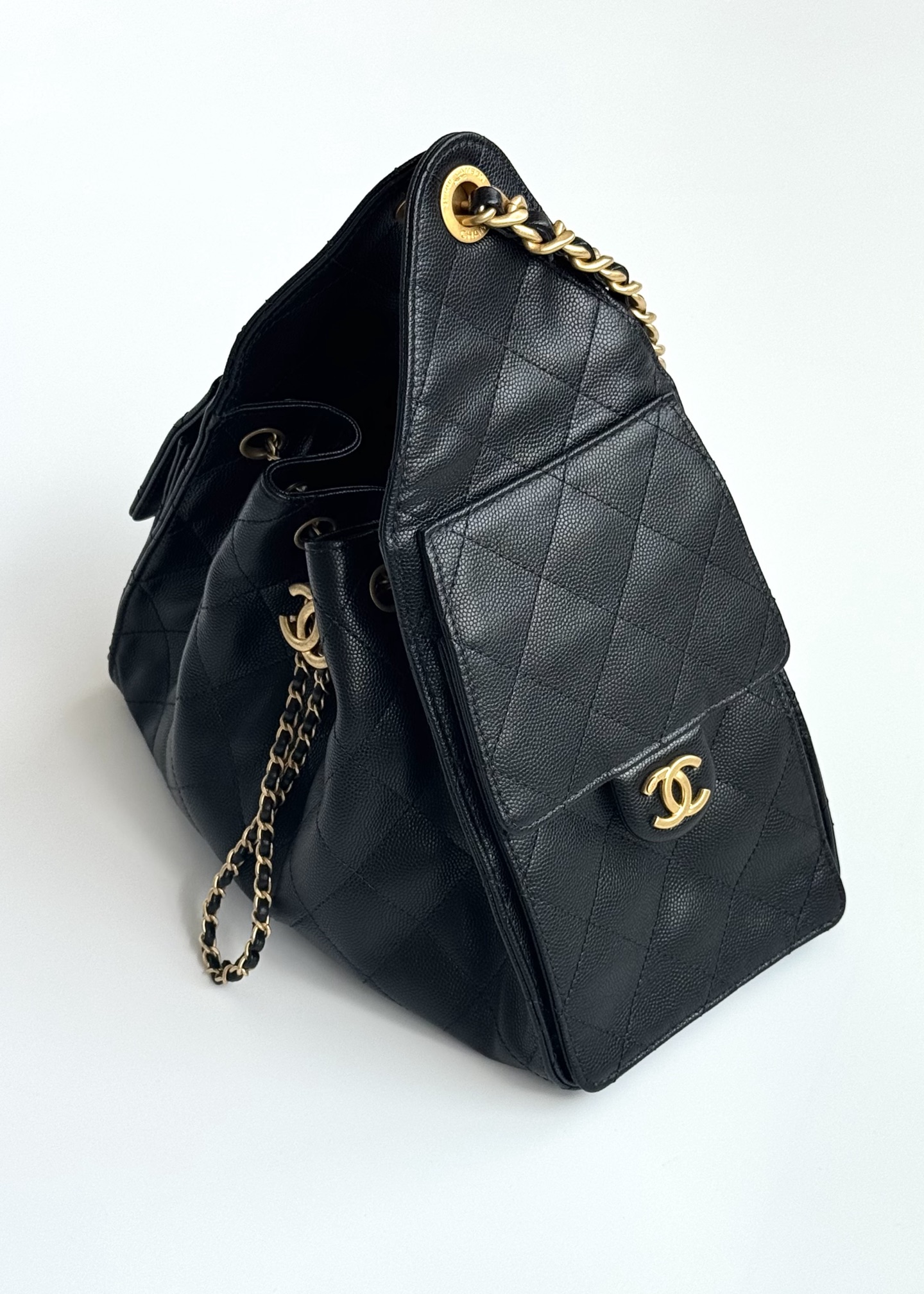 Chanel crossbody bag 25 Small Handbag Grained Calfskin & Gold-Tone Metal Black 30cm/11.8in