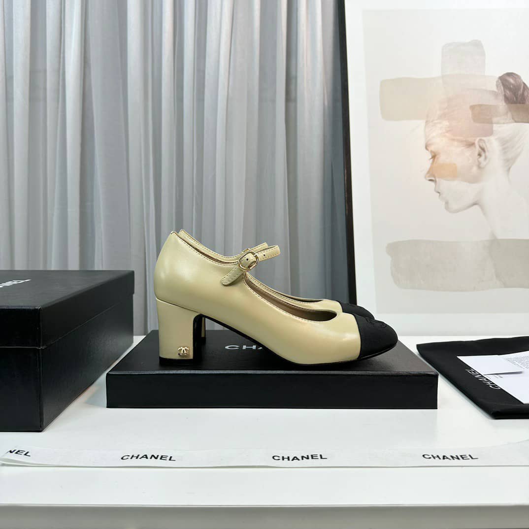 Chanel Mary Janes Beige G45118