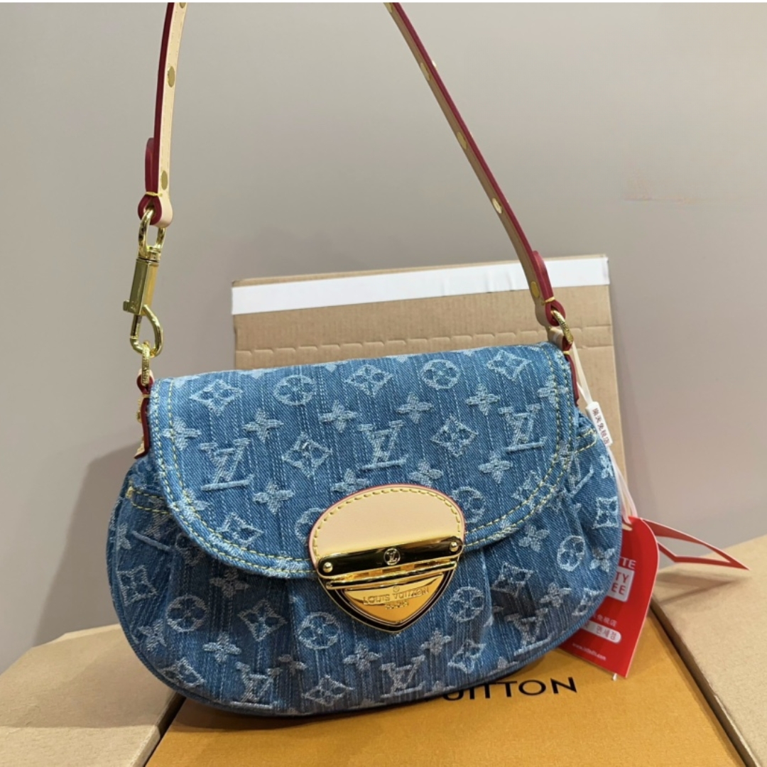 Louis Vuitton Sunset Monogram Denim Blue 26Cm M46829