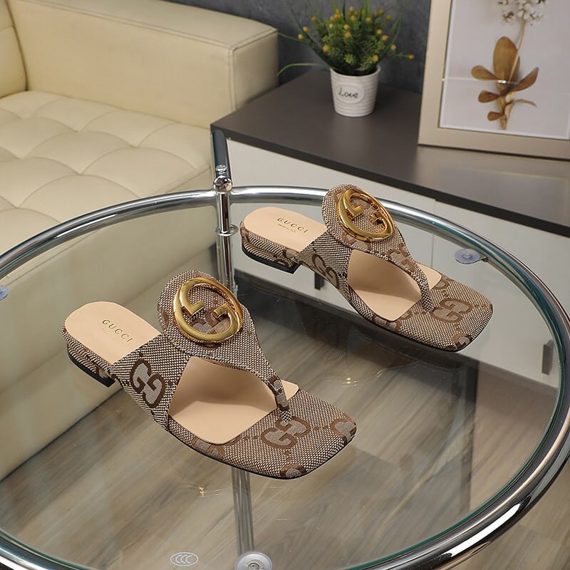 Gucci Blondie Thong Canvas Sandals Ebony Brown 752659 9I650 9769