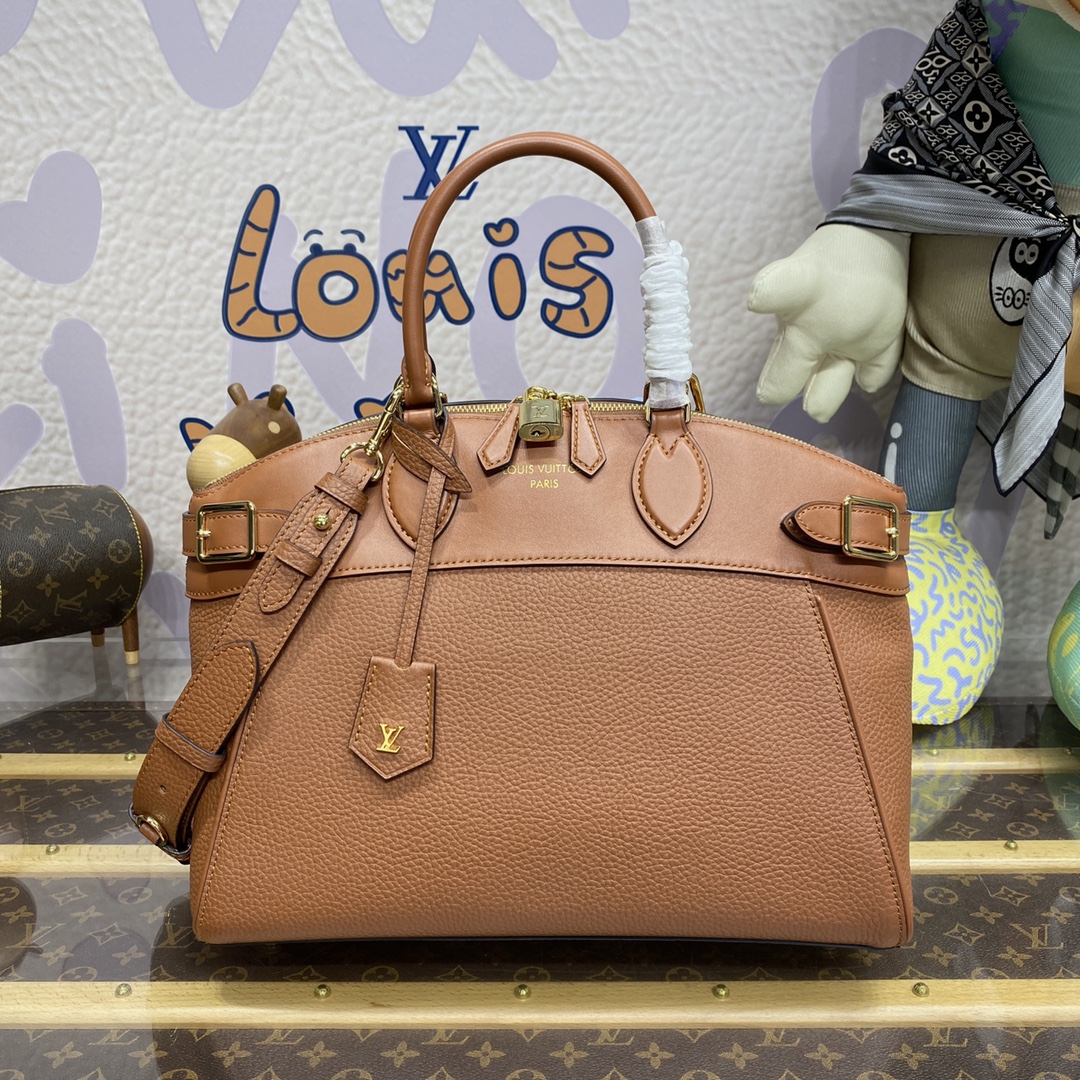 Louis Vuitton M22925 Lock It MM Gold