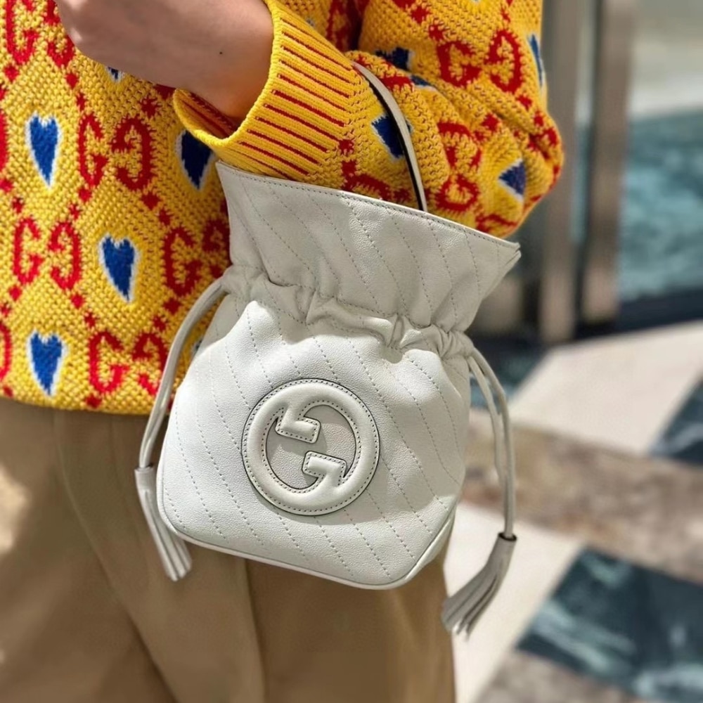 Gucci Blondie Mini Bucket Bag White 19Cm 760313 Aacp7 9022