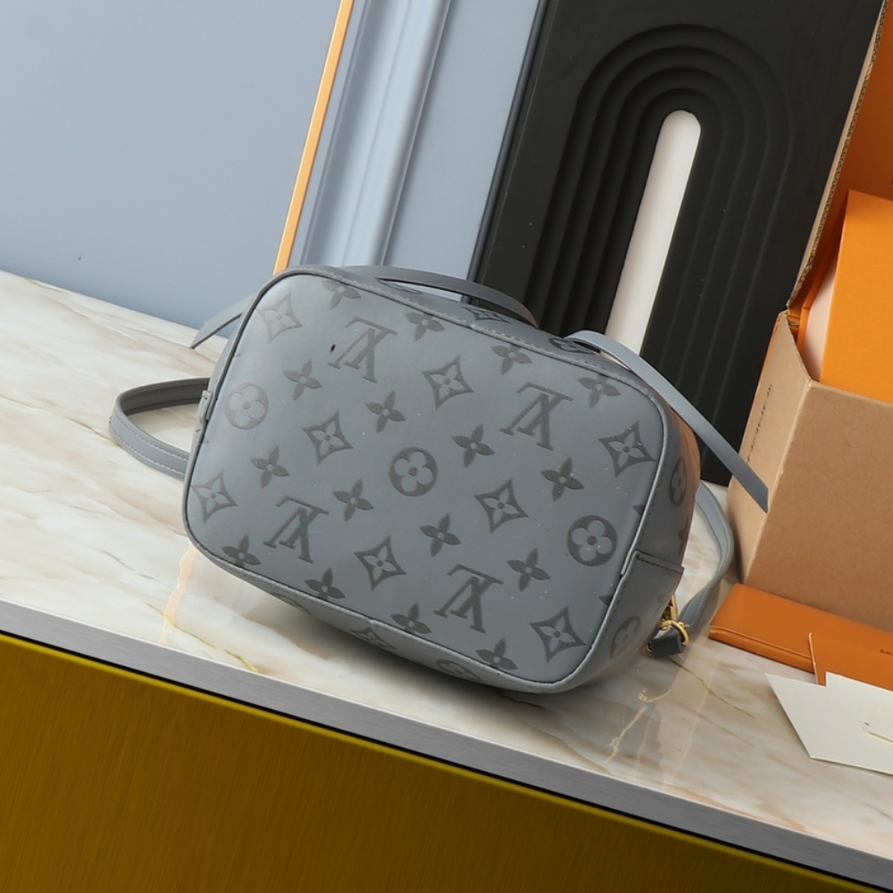 Louis Vuitton Néonoé Bb Bag Grey 20Cm