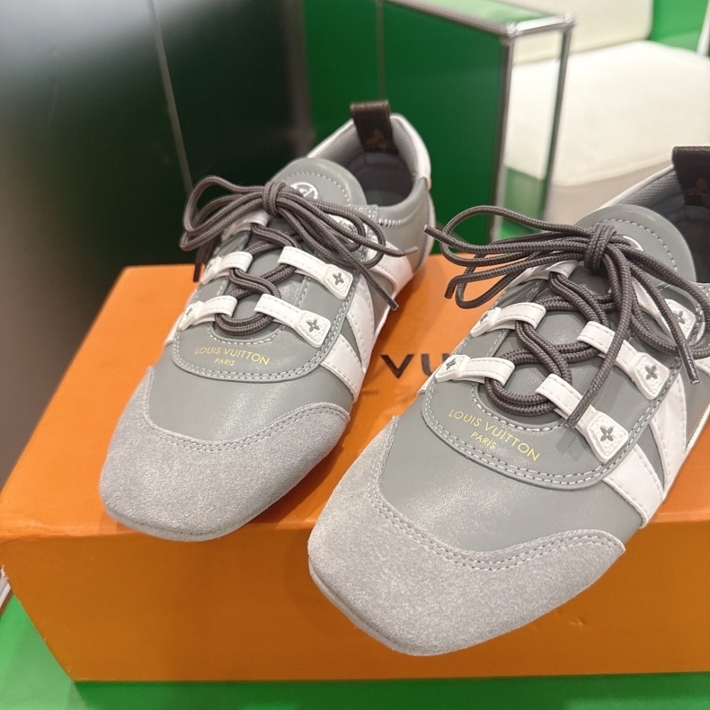 Louis Vuitton Sneakerina Light Gray 1Aivmx