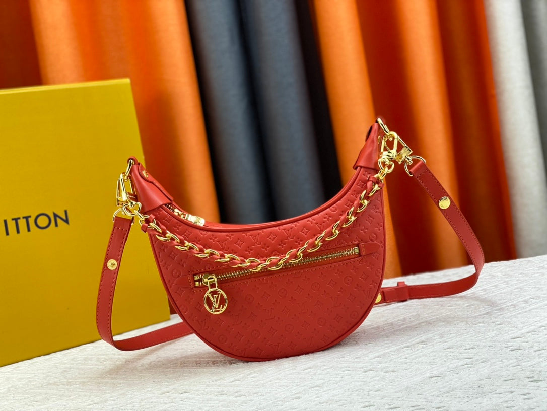 Louis Vuitton Loop Baguette Bag Red 23Cm M22594