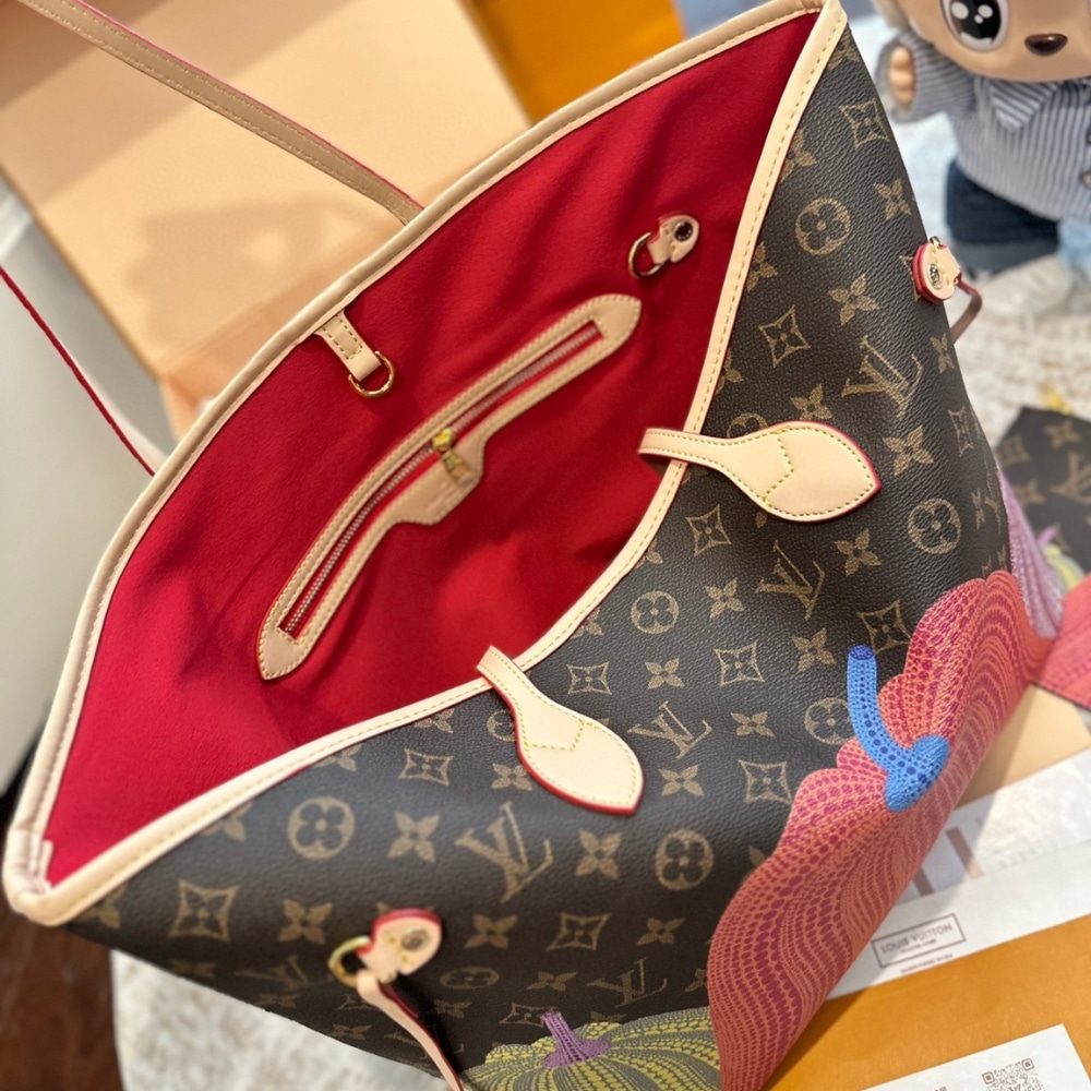 Louis Vuitton X Yayoi Kusama Neverfull MM Monogram Pumpkin Dots Red 31cm M46468