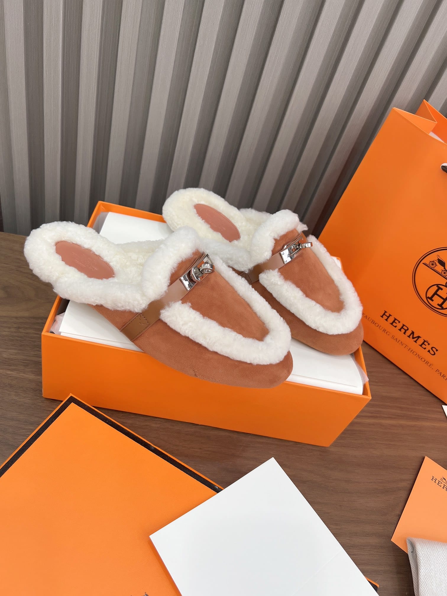 Hermes Oz Mule Shearling Brown White