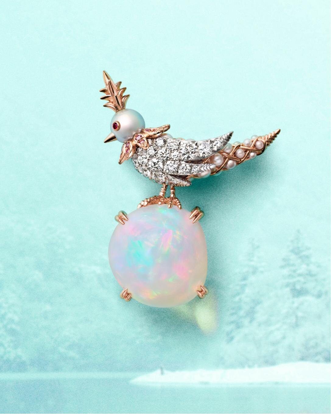 Bird on a Rock Gold Brooch – Four Seasons Edition