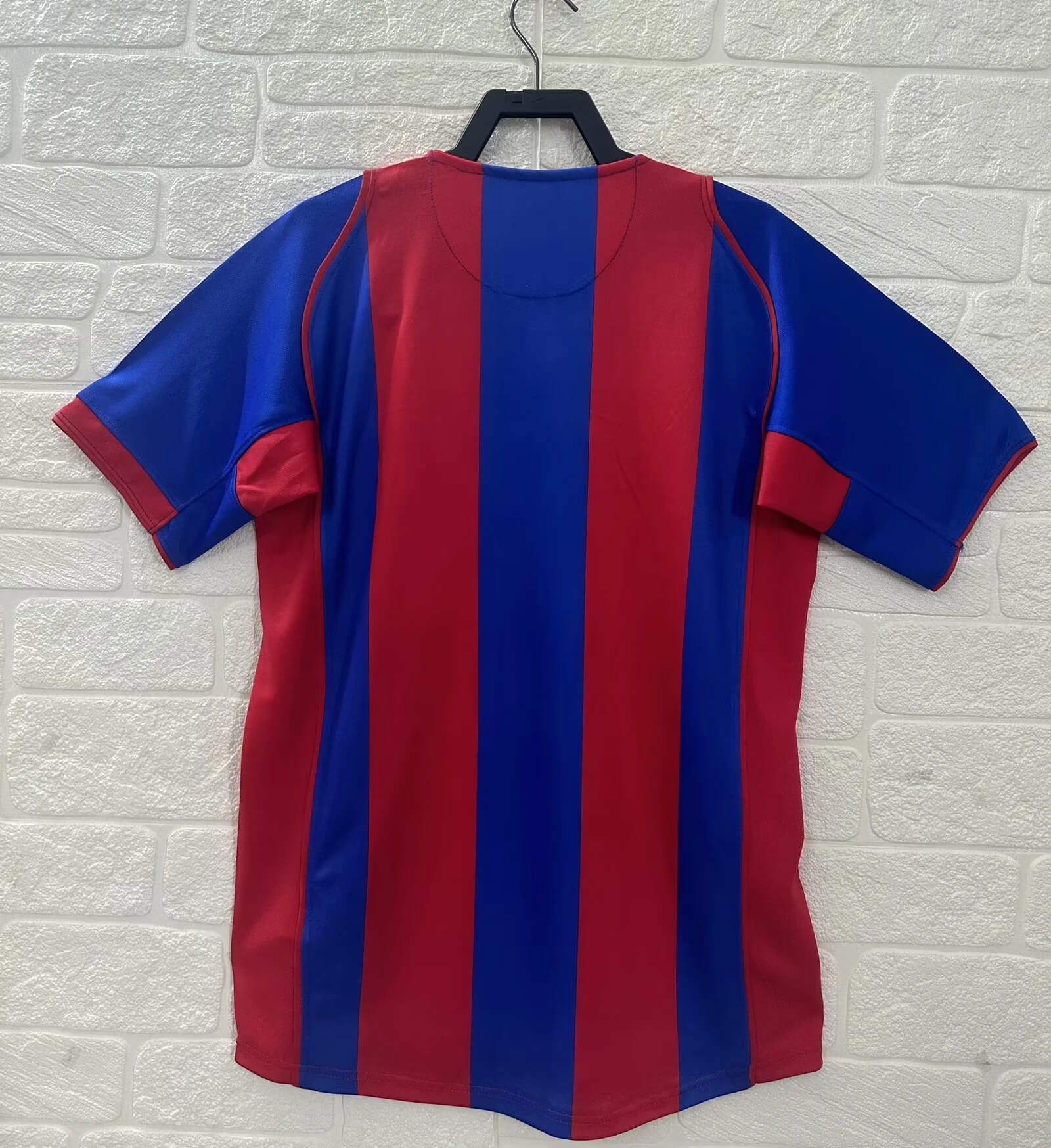 2001/2002 Retro Barcelona Home Football Shirt 1:1 Thai Quality