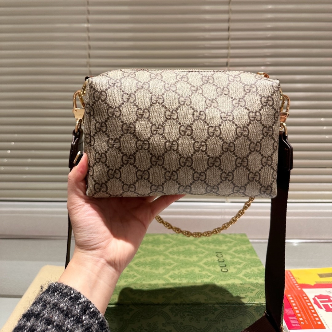 Gucci Counter Gg Printed Single Shoulder Messenger Bag 21Cm