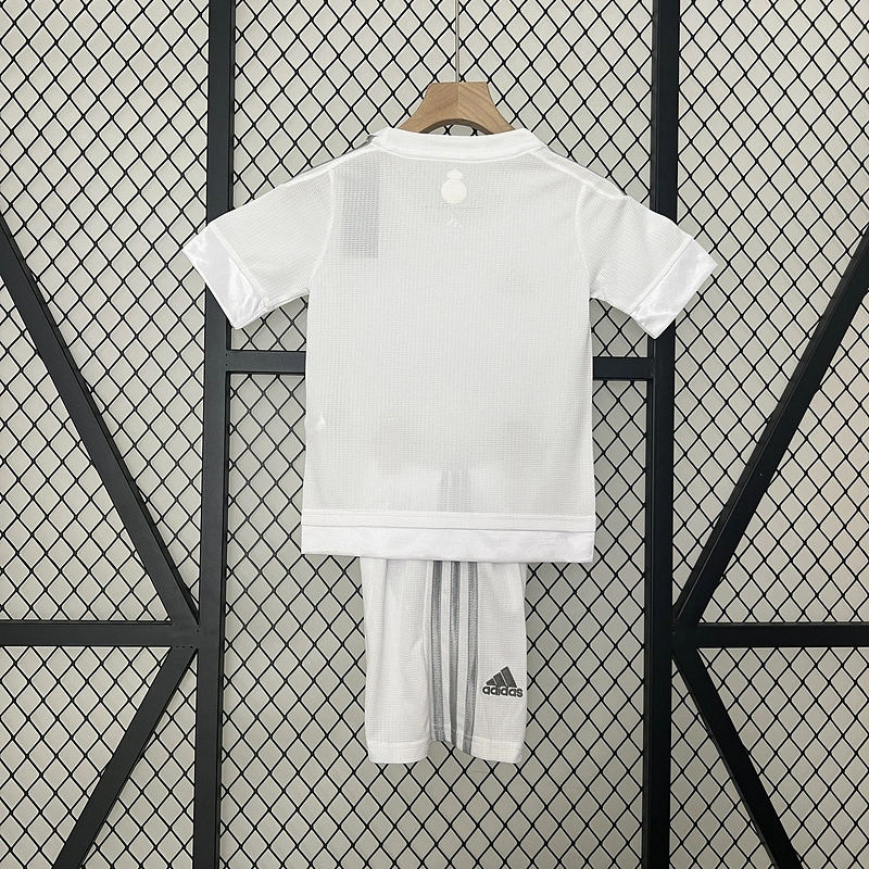 Retro Kids 2015-16 Kids Real Madrid Home RONALDO Benzema Bale Sergio Ramos ISCO KROOS Modric  Football jersey retro