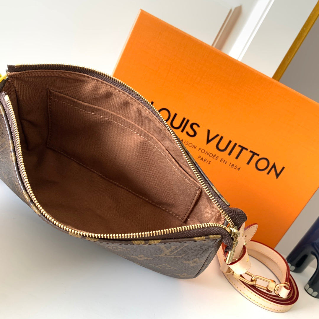 Louis Vuitton Pochette Accessoires 23.5 Cm