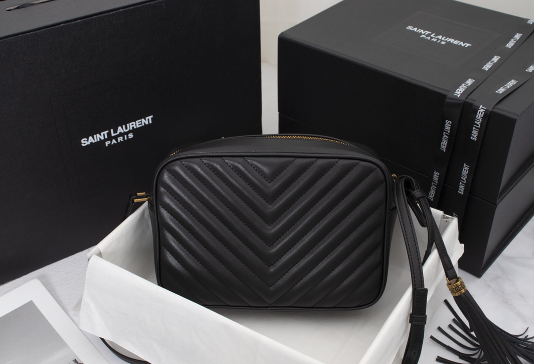 Saint Laurent Lou Camera Bag In Quilted Black Gold Leather 23Cm