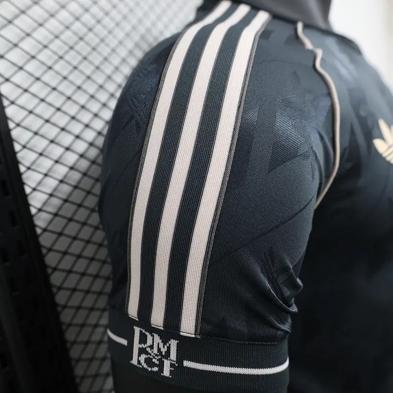 2024/2025 Player Version Real Madrid Black Retro Model Football Jersey 1:1 Thai Quality