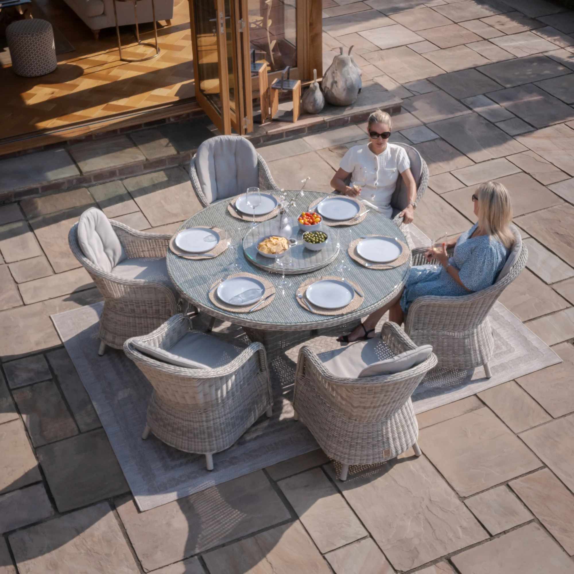 Oxford 6 Seat Round Dining Set