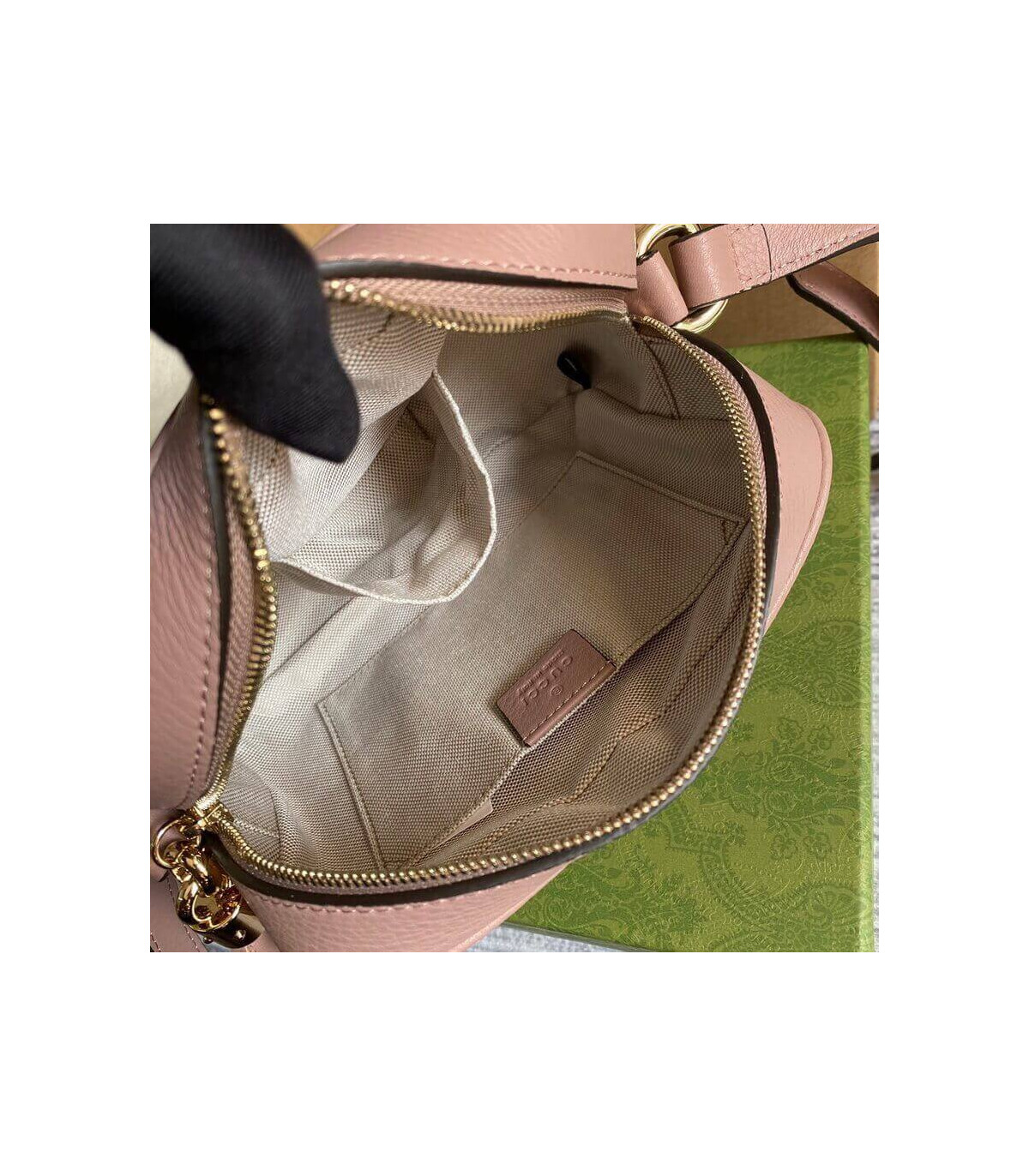 Gucci Soho Small Leather Disco Bag Pink