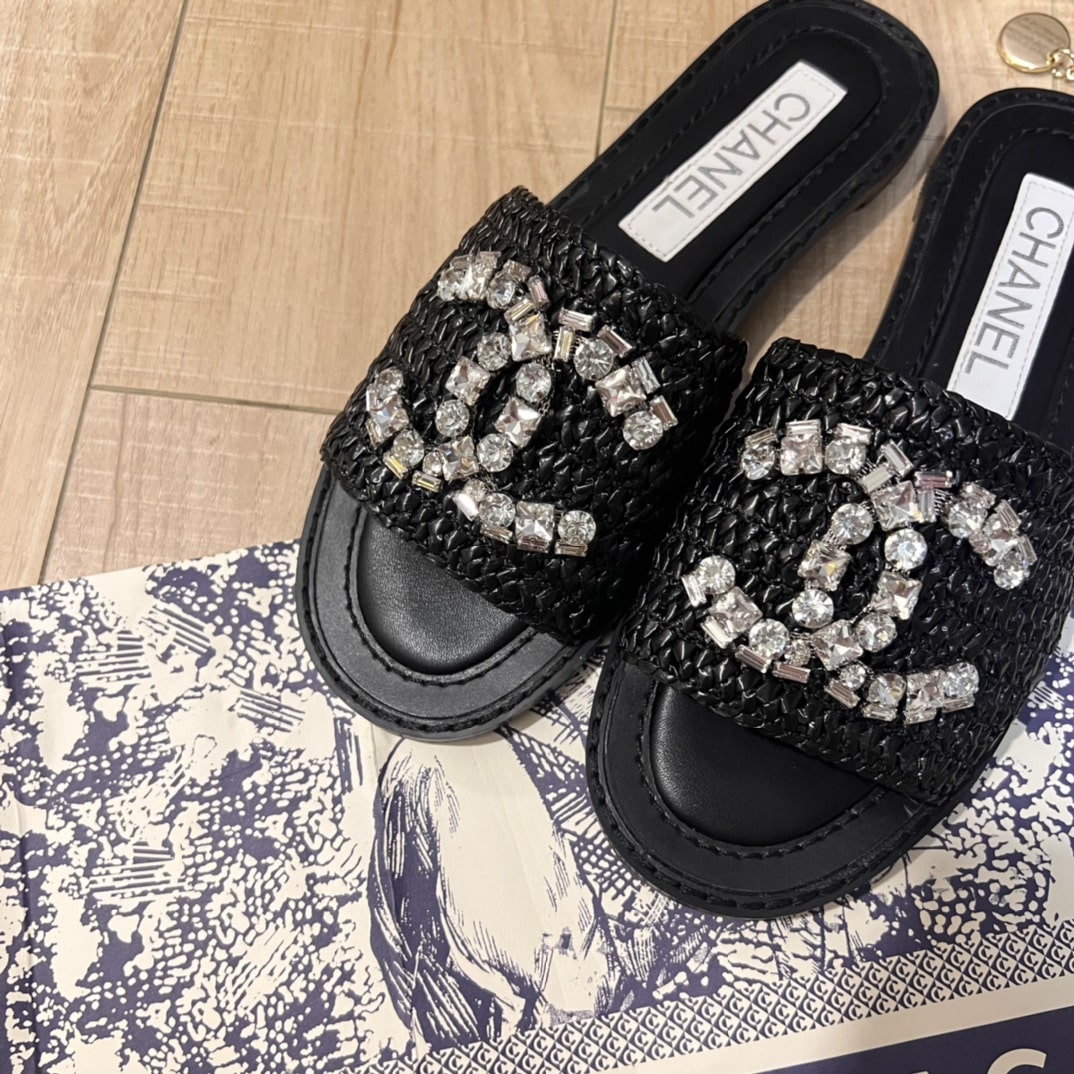 Chanel Coco Mark 23Ss Straw And Leather Sandals