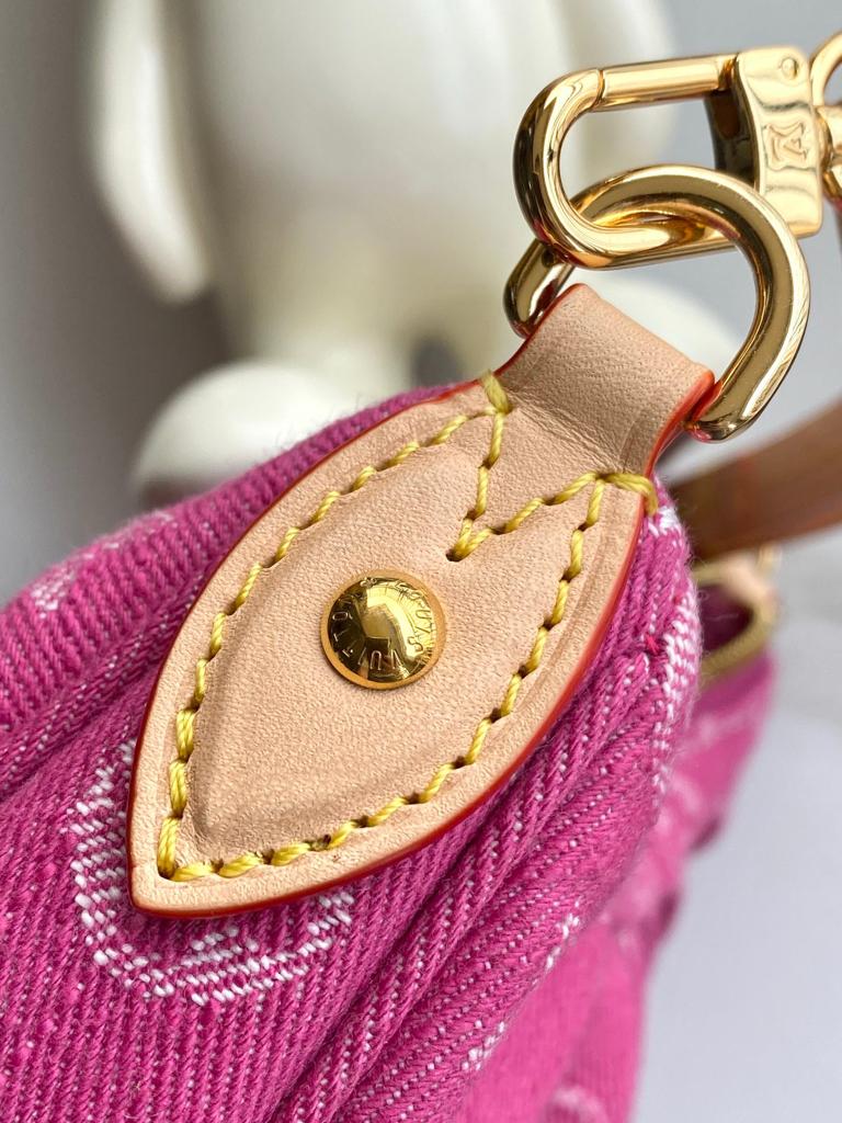 Louis Vuitton Pochette Valley Bag Fuchsia Denim 21cm M28327