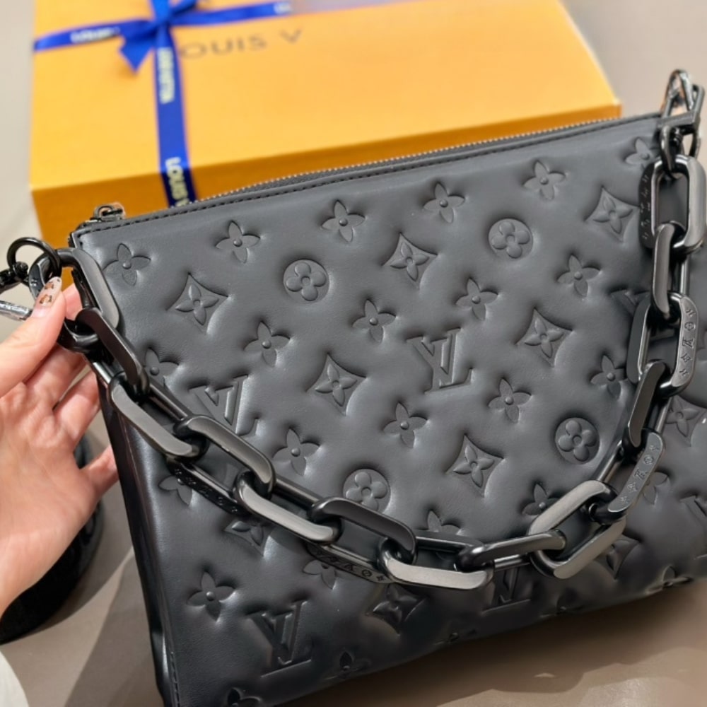 Louis Vuitton Coussin PM Bag Black 27Cm M11370