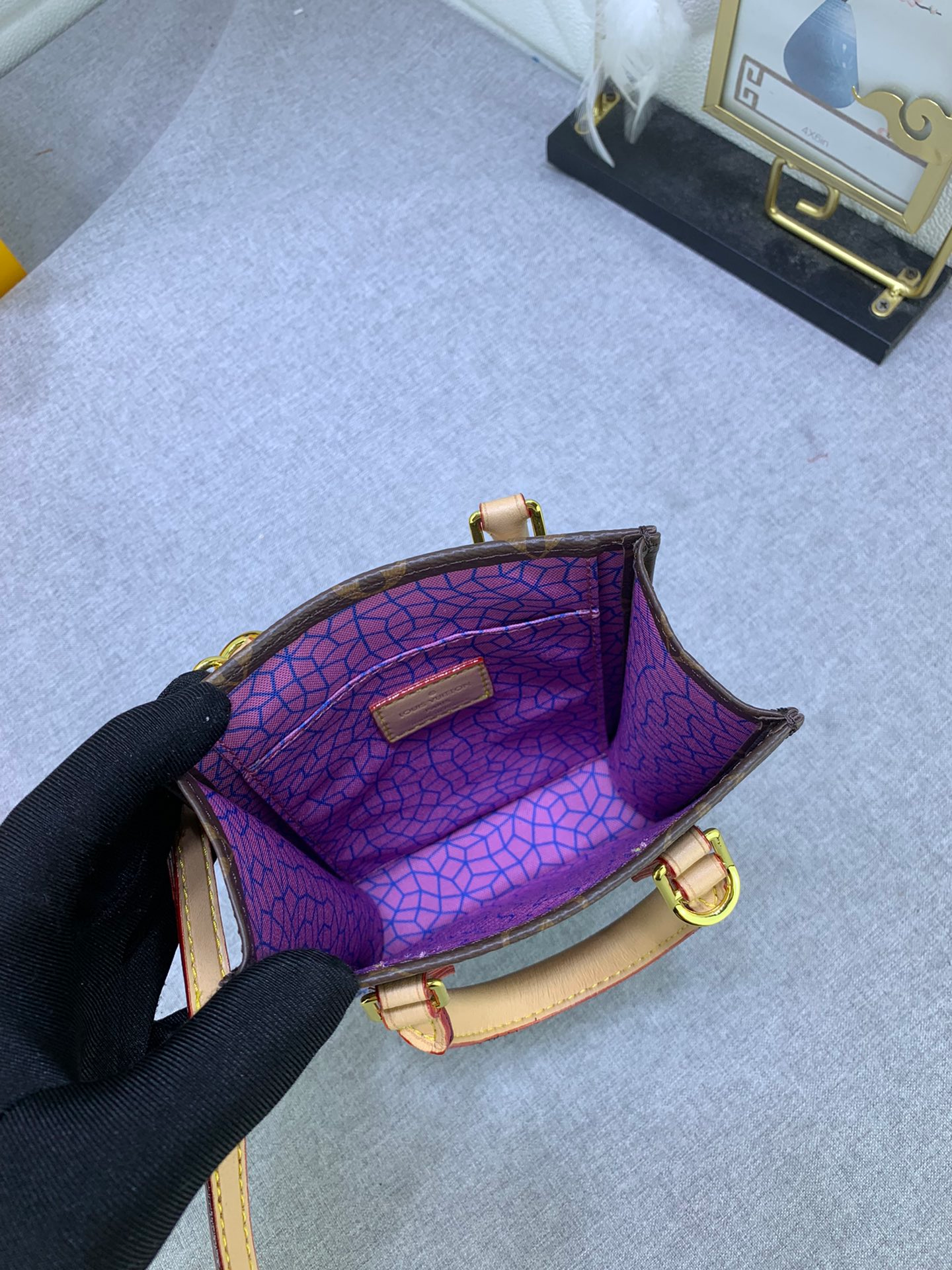 Louis Vuitton X Yk Petit Sac Plat Monogram 17Cm M82112