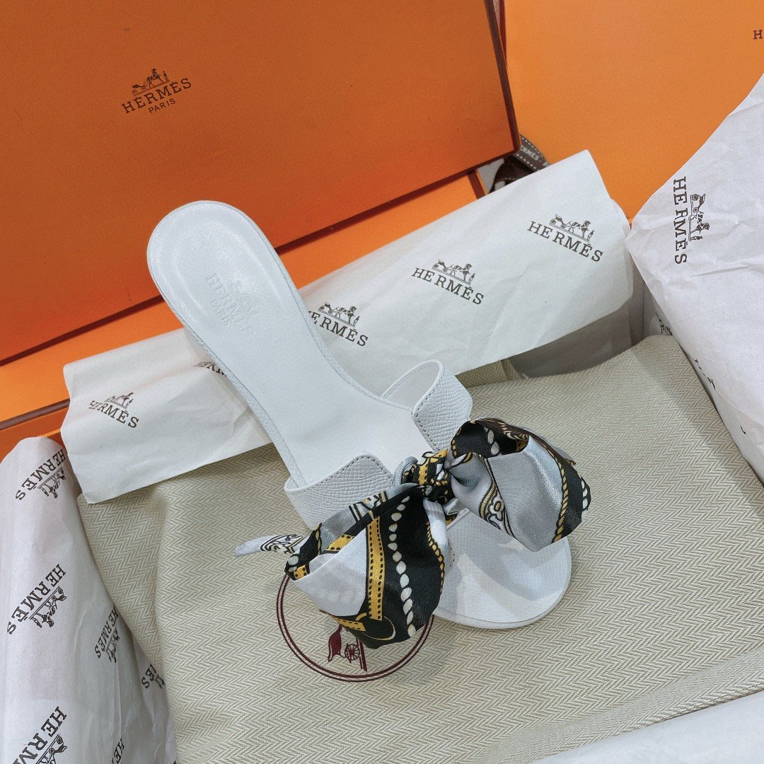 HERMES OASIS SANDAL WHITE