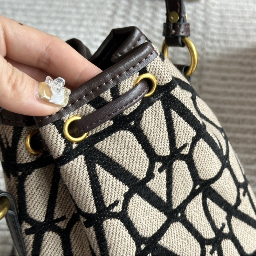 Valentino Mini VLogo Signature Bucket Bag In Toile Iconographe Brown 22Cm 5W2P0Z44Vri 6Zn
