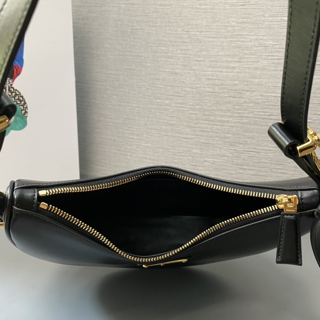 Prada Arqué Leather Shoulder Bag Black 22.5cm