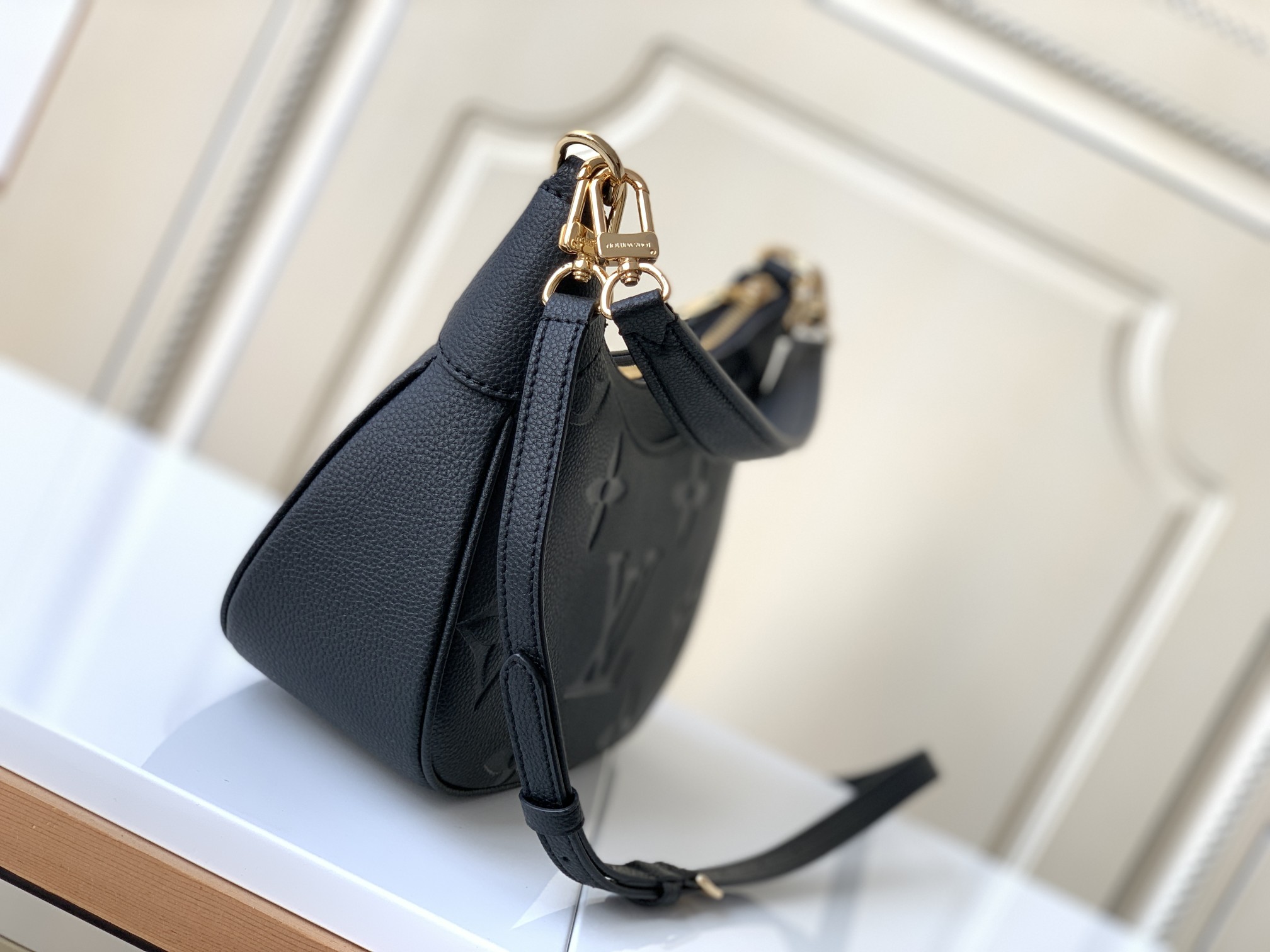 LV-M46002 Bagatelle