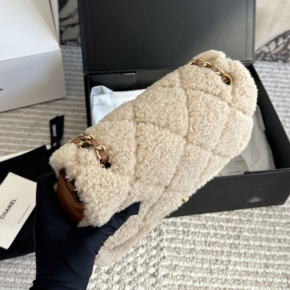 Chanel Flap Bag Shearling Beige And Brown 23Cm As5149 B18194 Nzw48