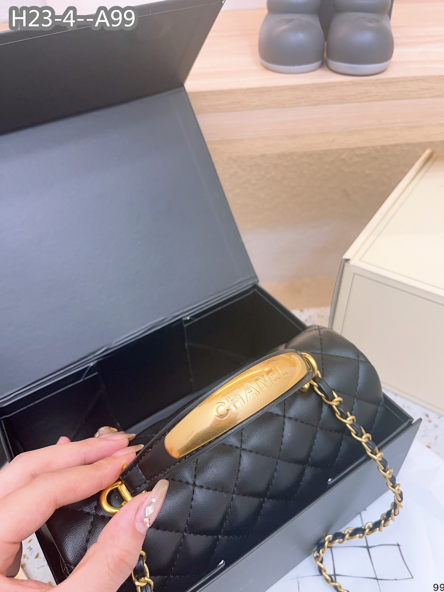 Chanel 22B Flap Bag With Gold Hardware Top Handle Black 21Cm/8in As2431