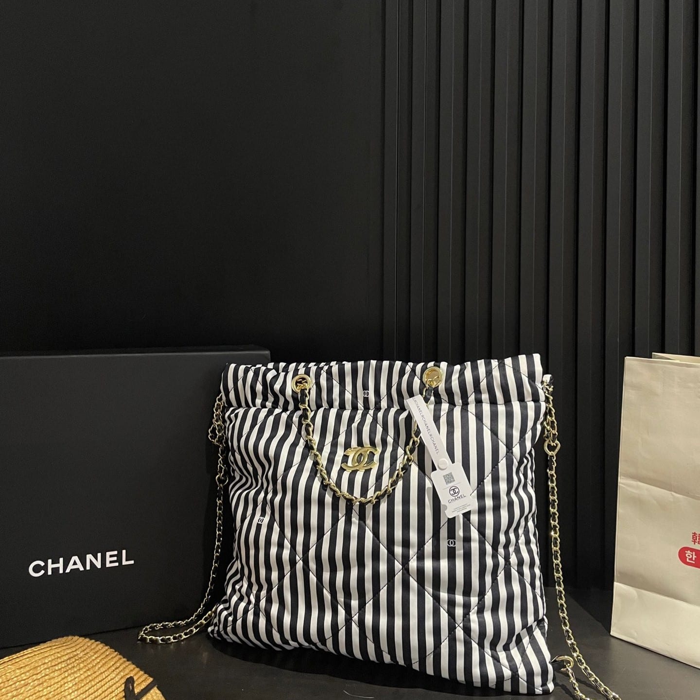 Chanel Large Backpack Printed Fabric And Gold Metal In Black And White 36Cm