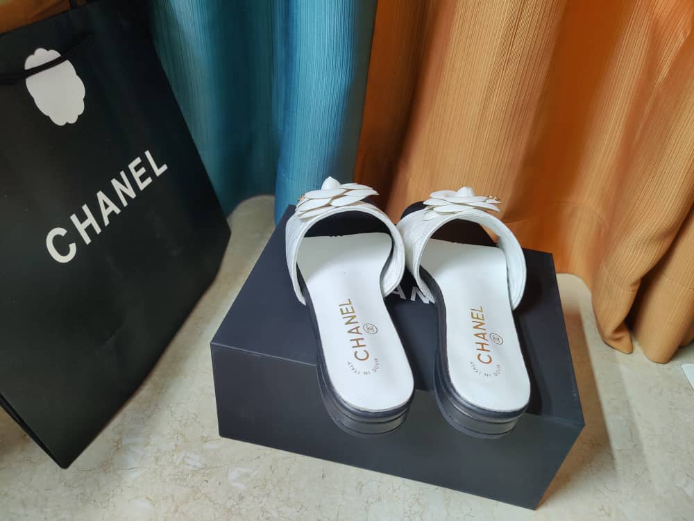 Chanel Camellia Leather Slides White