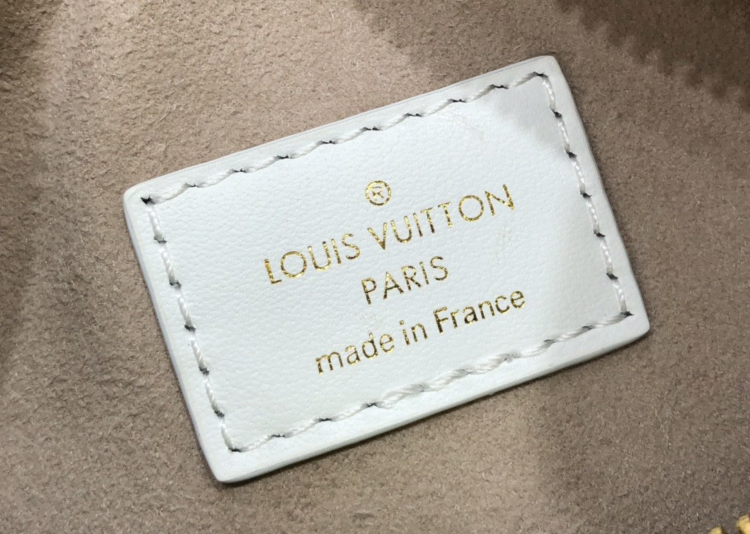Louis Vuitton Bella 19Cm Lilas Purple