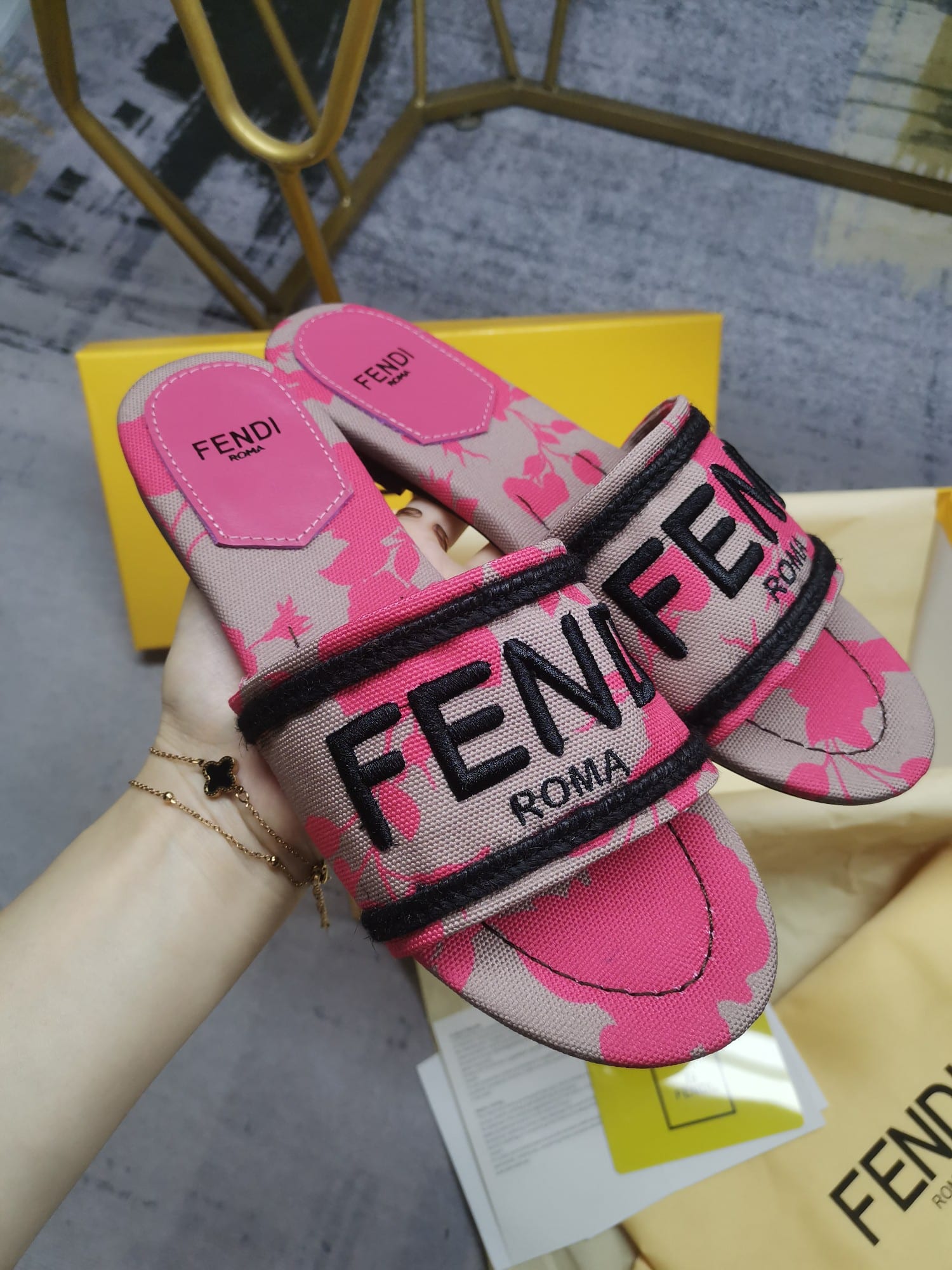 Fendi Signature Canvas Slides Pink 8R8092An7Mf1Kou