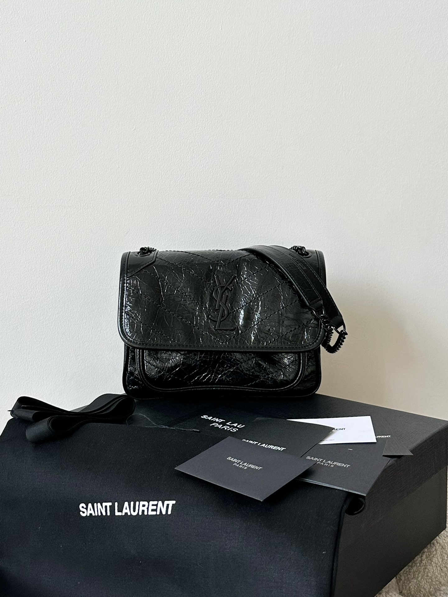 YSL Niki Oil Wax Leather in Black: Small Black Chain