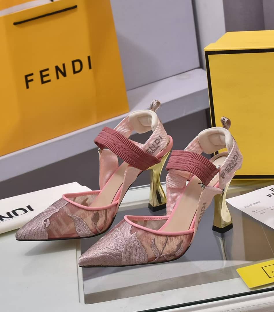 Fendi Colibri Embroidered Slingback Pumps Pink
