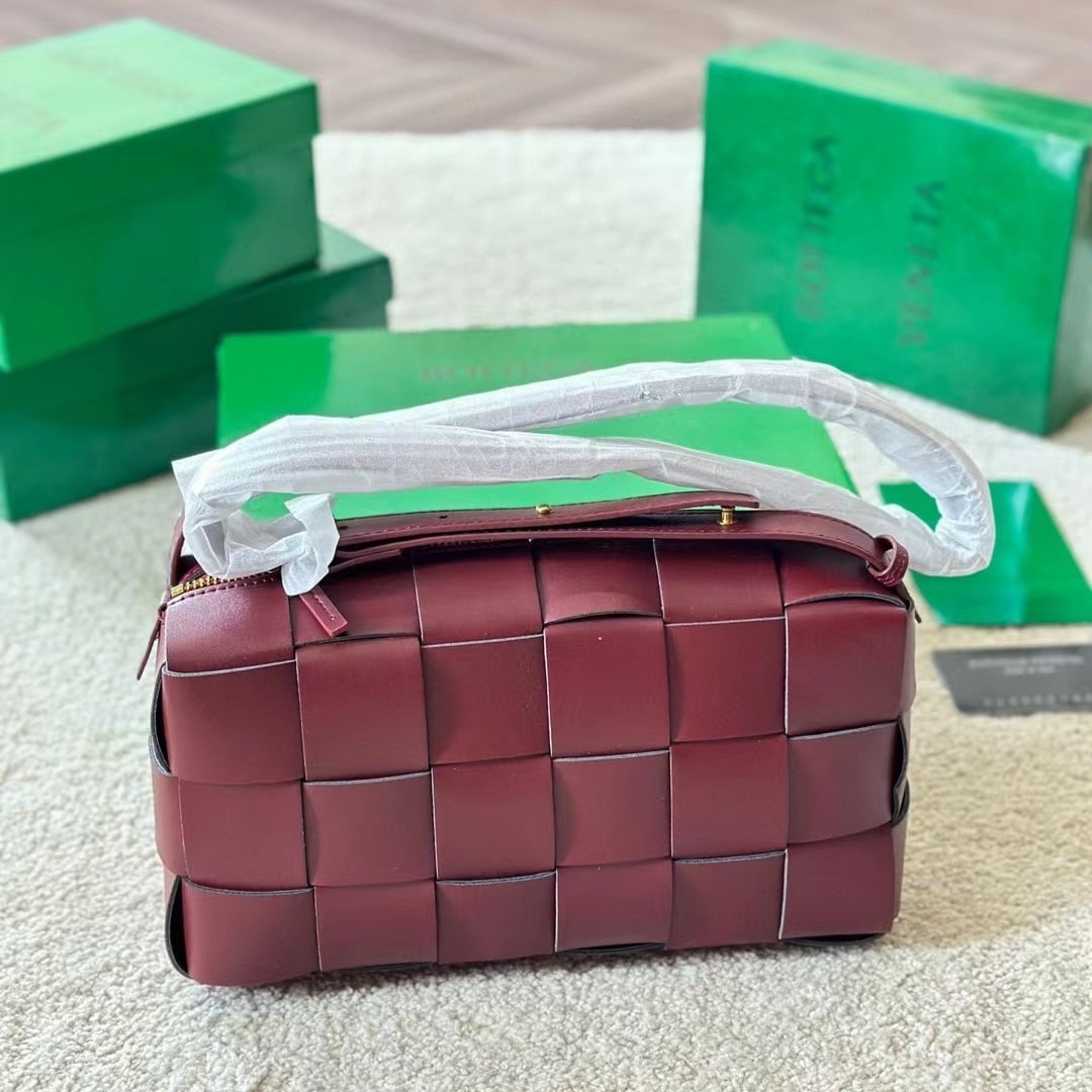 Bottega Veneta Brick Leather Bag Barolo 28Cm