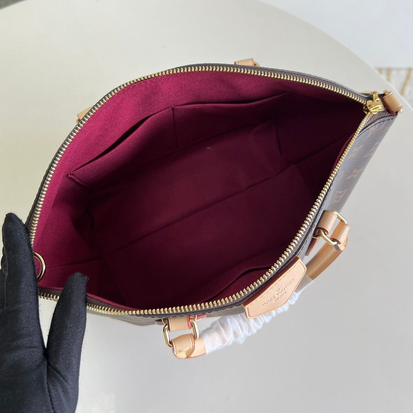 Louis Vuitton Bo Tie Pm 25Cm