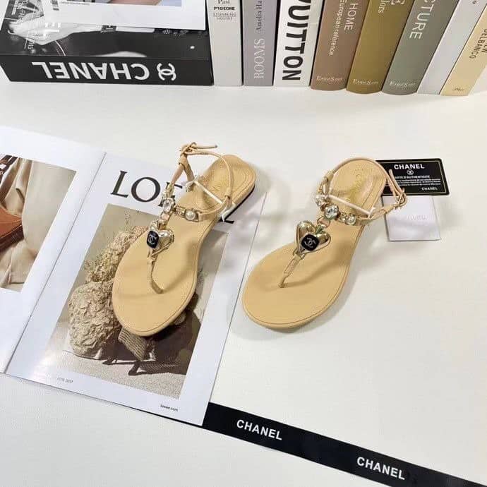 Chanel Shiny Pearl Crystal Cc Heart Thong Sandals Yellow G39674 X01000 0S083