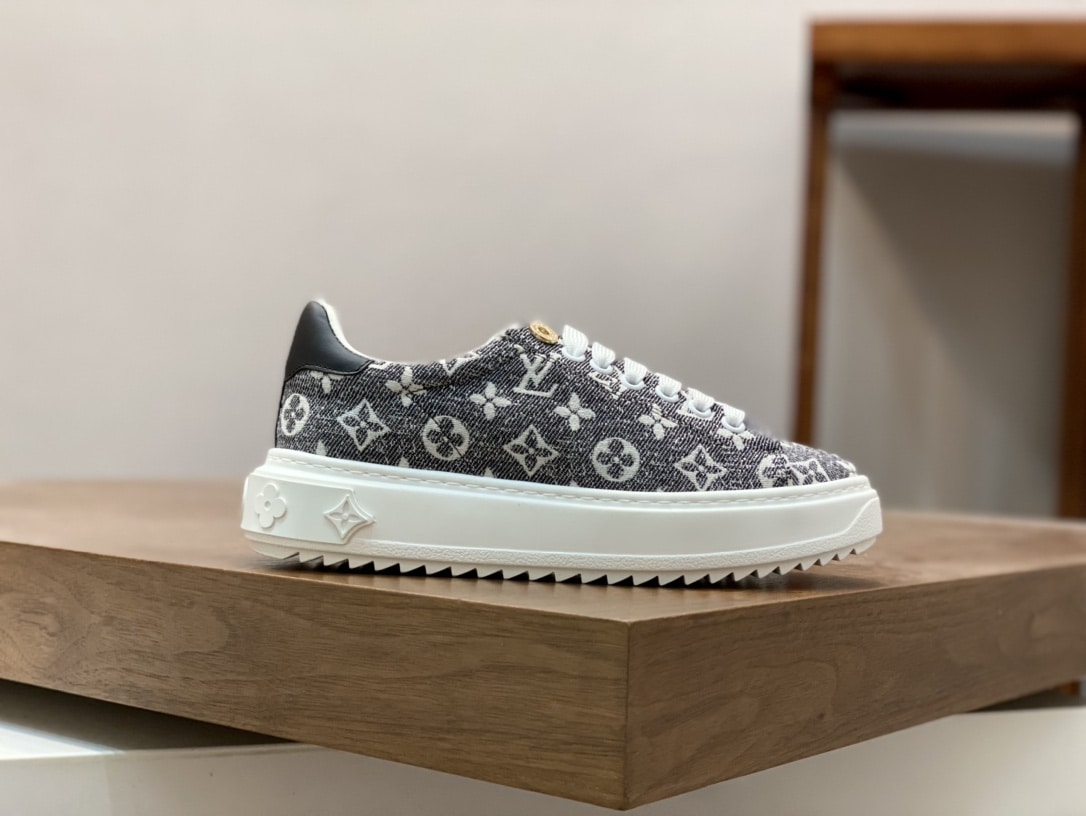 Louis Vuitton Time Out Sneaker 1Aaw2S