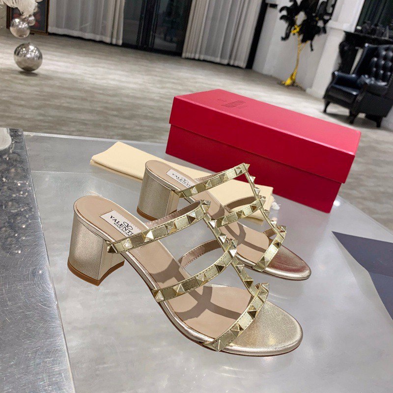 Valentino Garavani Rockstud Caged Metallic Leather Slide Sandals Gold