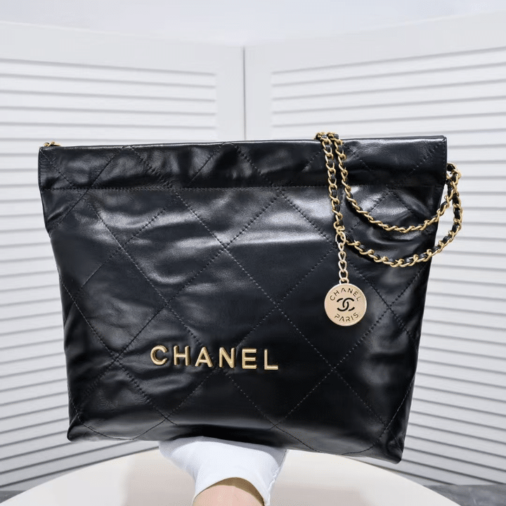 Chanel 22 Handbag Black 35cm/13.8in As3261