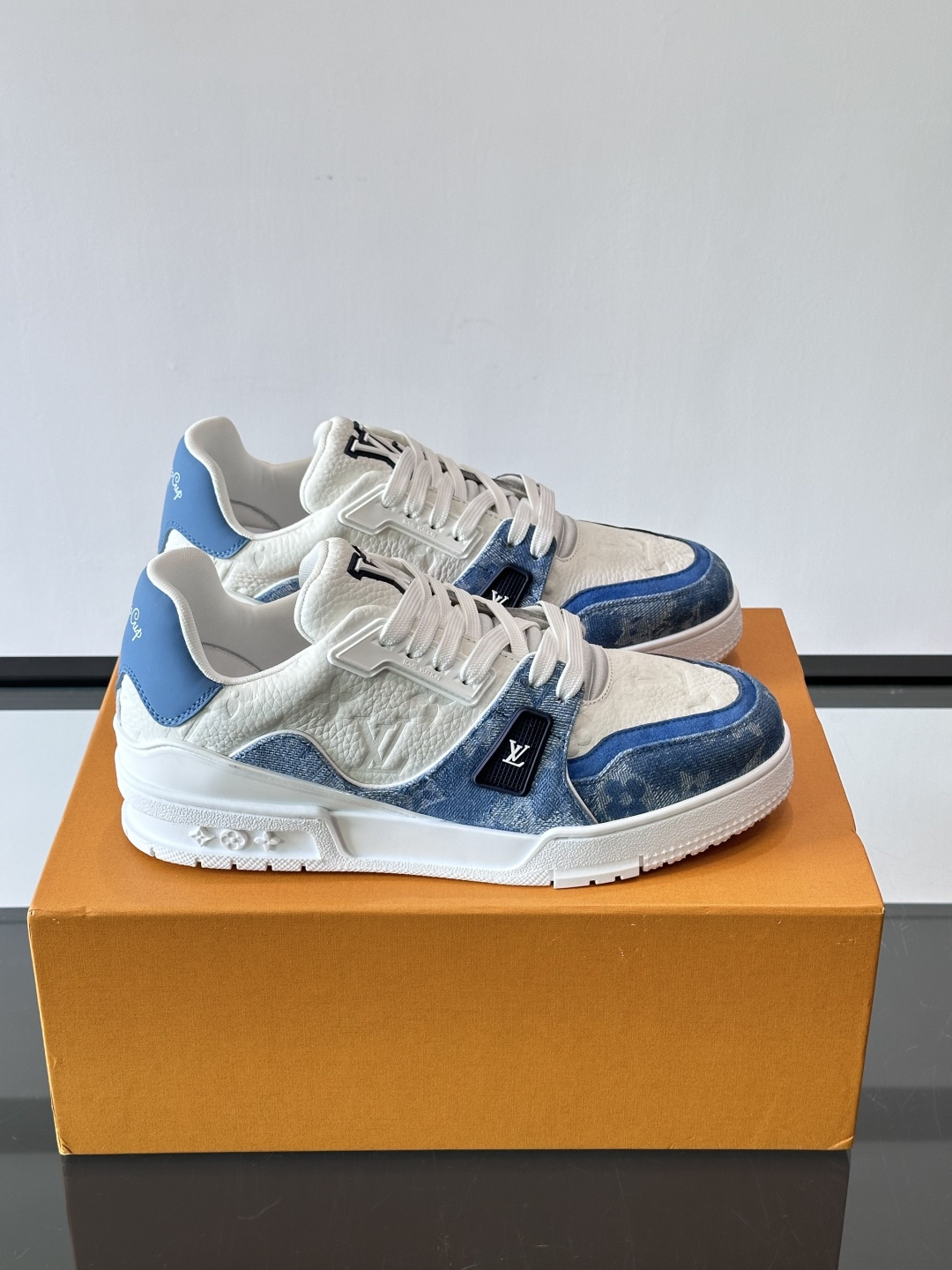 Louis Vuitton Trainer Sneaker